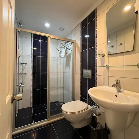 Sirma Family מלון דירות 4*